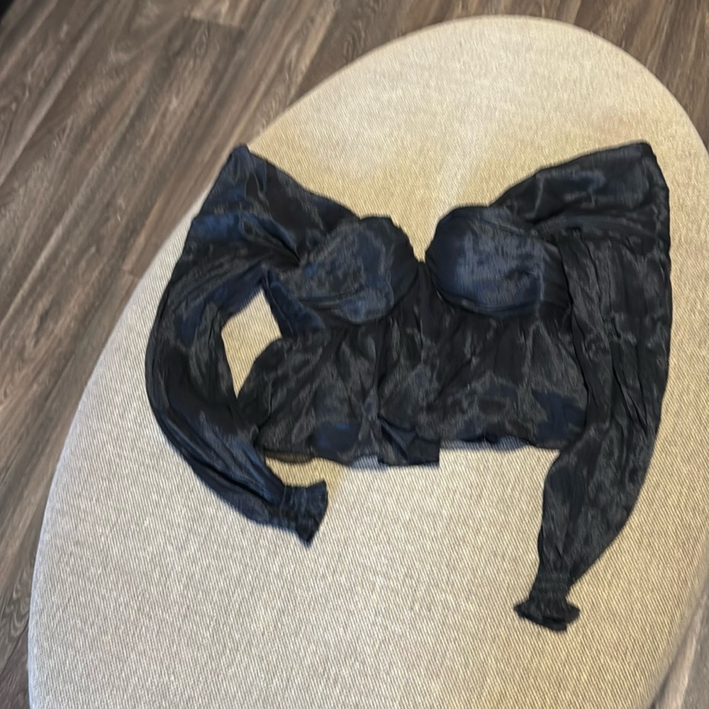 House of Harlow size small black top